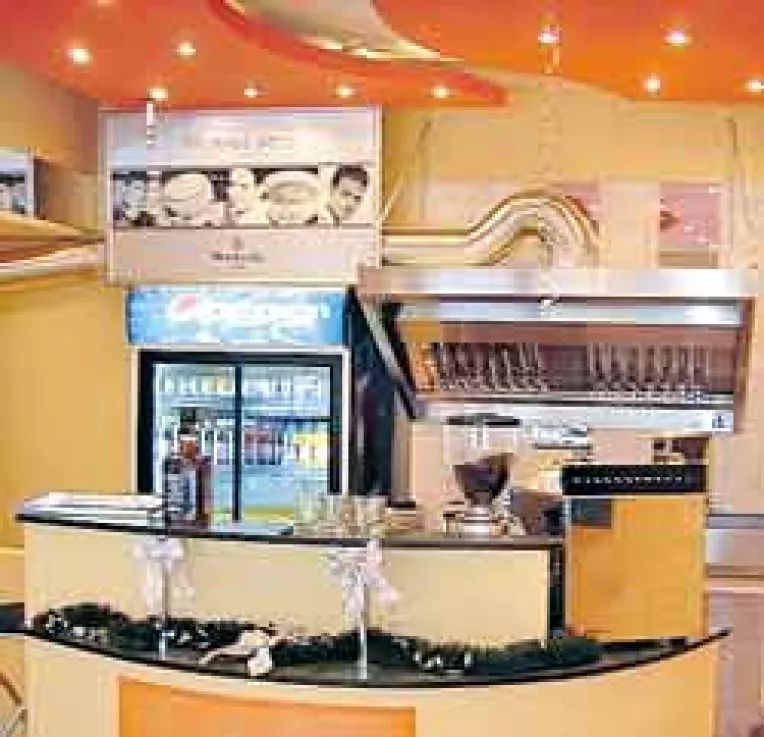 Cele mai vandute francize din Romania sunt in constructii, fast-food si accesorii vestimentare