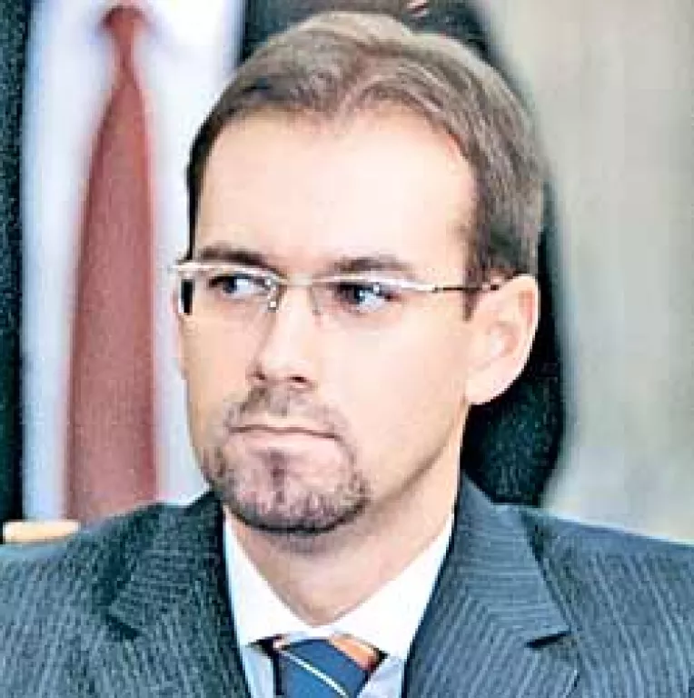 Chiuariu si-a anuntat demisia din functia de ministru