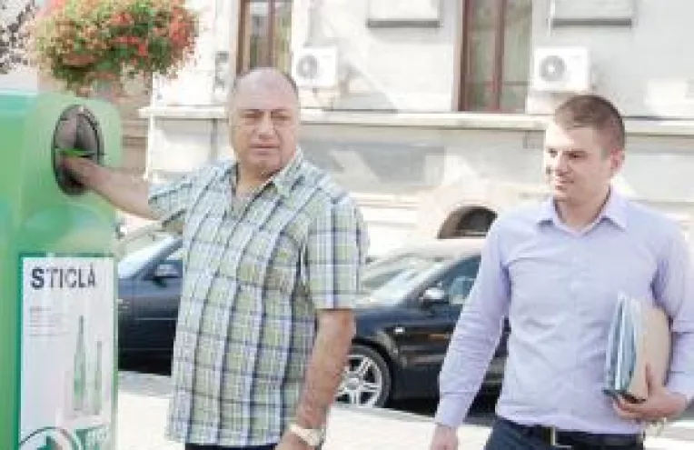 Cine vrea sa vanda  Salubritatea Craiovei?