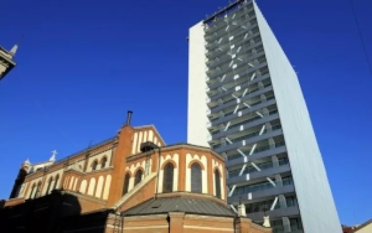 Cladirea de birouri Cathedral Plaza urmeaza sa fie demolata