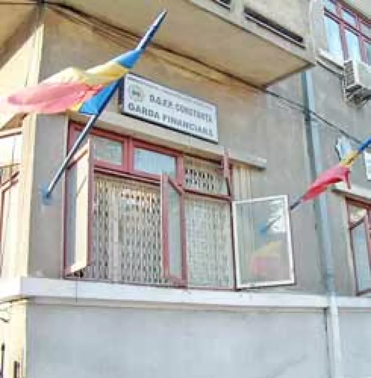 Comerciantii fraudulosi, taxati de Garda Financiara