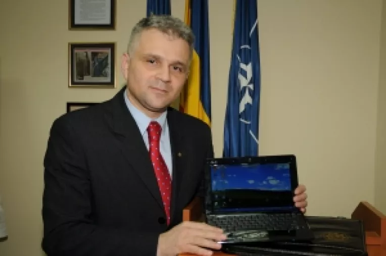 Comisarul Christian Ciocan vrea sa-si doteze colegii cu laptopuri
