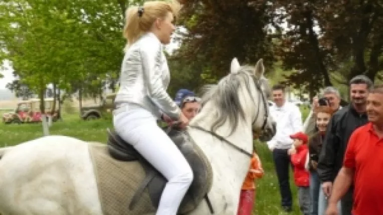 Comisia Udrea: La finalul anchetei, daca va fi cazul ar putea fi audiata si Elena Udrea, ministrul Turismului