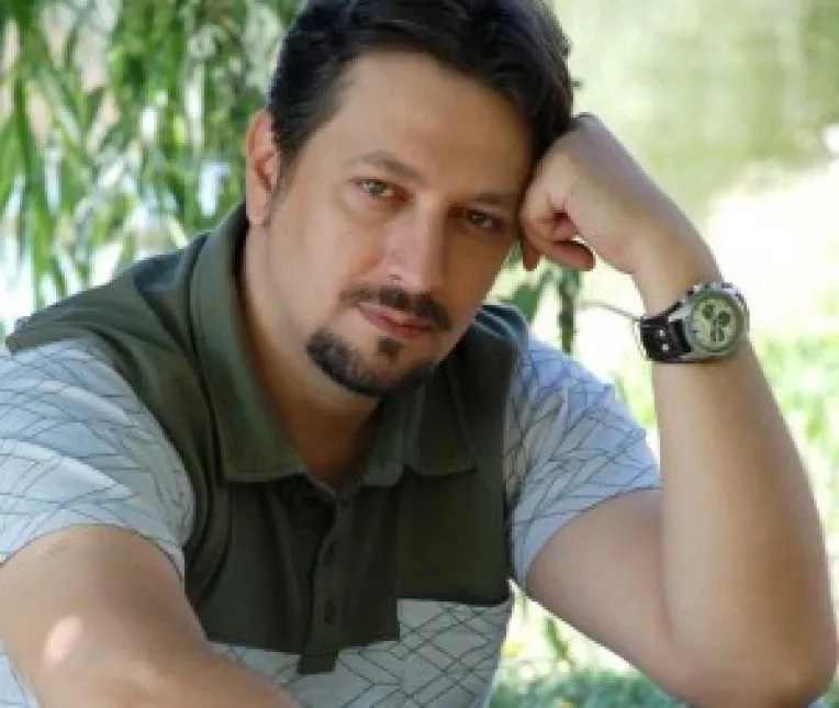 Conflict de munca la Jurnalul National, intre directorul publicatiei, Marius Tuca, si subalternii sai