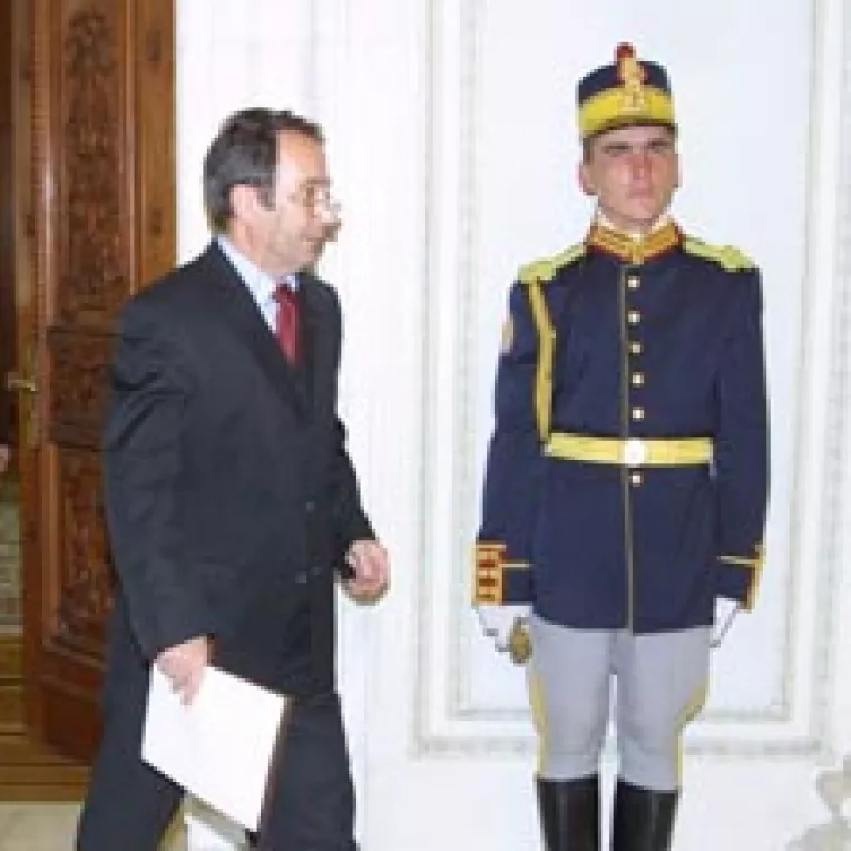 Congres la fiecare doi ani