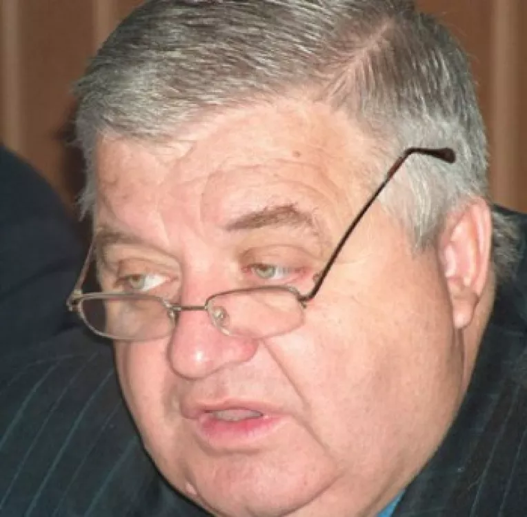 Conservatorii merg pe liste proprii