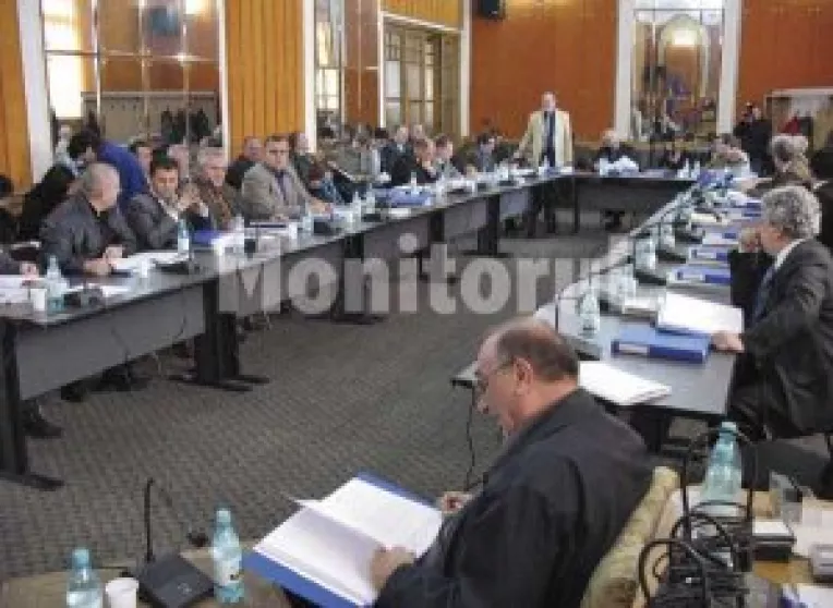 Consilierii s-au inteles la un tarif mare