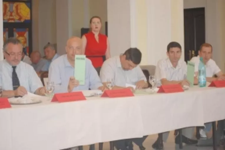 Consiliul Local a trecut podul IPMC in domeniul statului