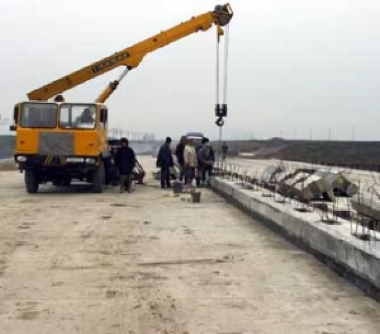 Constructia de autostrazi, o afacere buna pentru firmele de avocatura