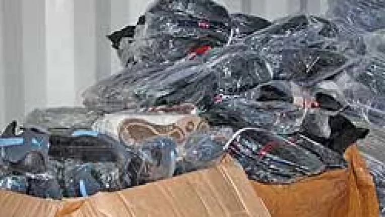 Contrafacute de 22.000 euro, confiscate