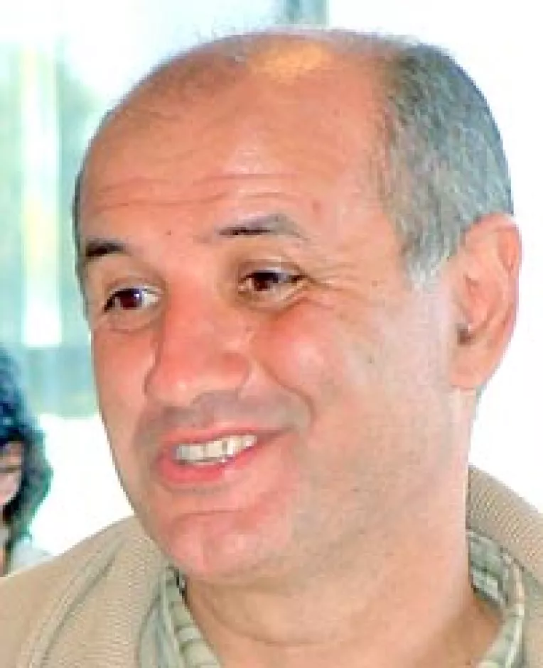 Copos si-a anuntat ministrii ca au sef urmarit penal