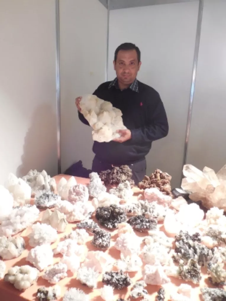 Costel Covaci: "Aquamarin cu muscovit si un generator de cuart fumuriu, la targul Body, Mind & Spirit!"