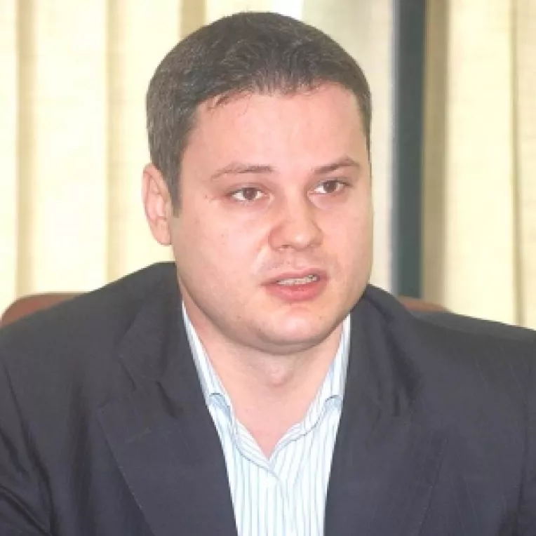 Crin Antonescu va "preda" la Scoala de Vara a TNL