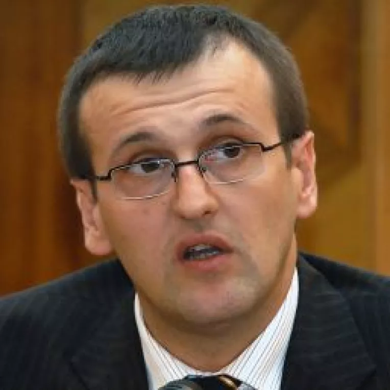 Cristian Preda: "Emil Boc trebuie sa o demita pe Monica Ridzi, pentru a evita decredibilizarea Guvernului"