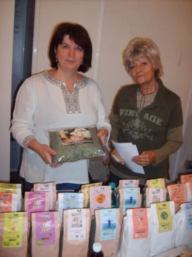 Cristina Neagoe, reprezentant al Farmaciei Naturii: "Ceaiurile noastre sunt pentru diverse afectiuni!"

