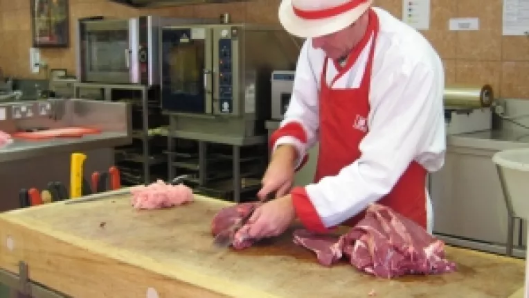 Criza de macelari in industria carnii