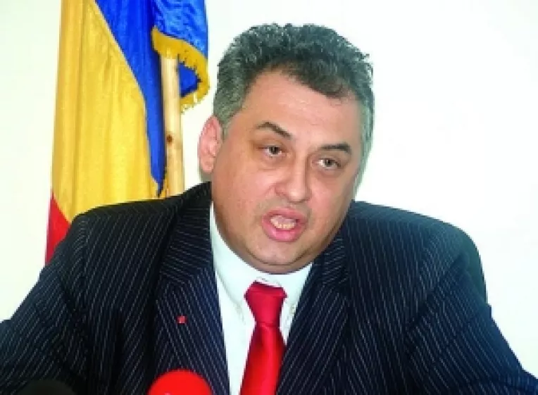 Cu Iorga cooptat in echipa PD-L, razboiul dintre Iorgus si Tusac, o telenovela de prost gust