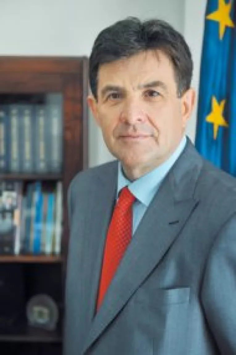 Cum a devenit Geoana proscris