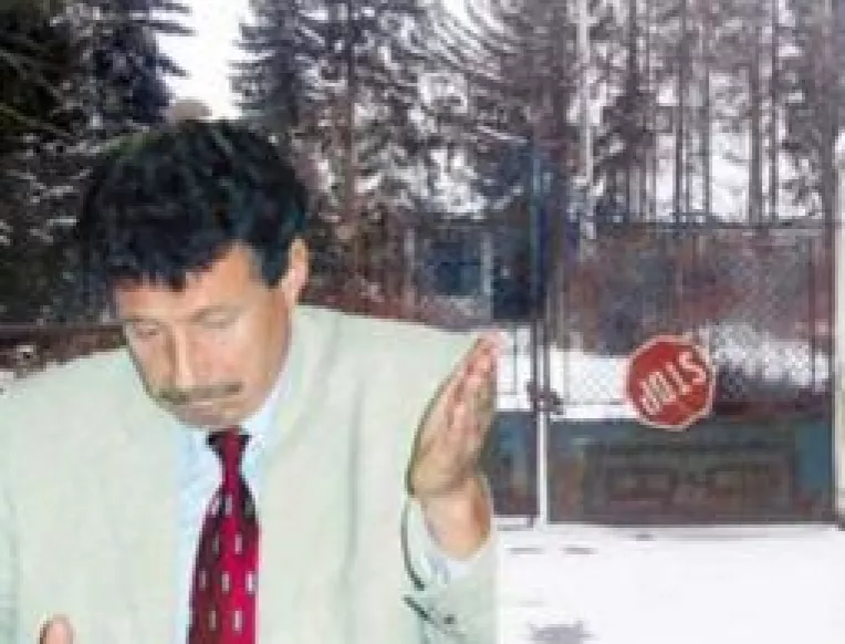 CUM A TEPUIT FLORISAL-UL FOSTUL PRIMAR HOREA ANDERCO