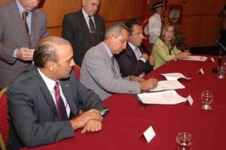 Cum sa castigi 150.000 de euro pe an dand sfaturi