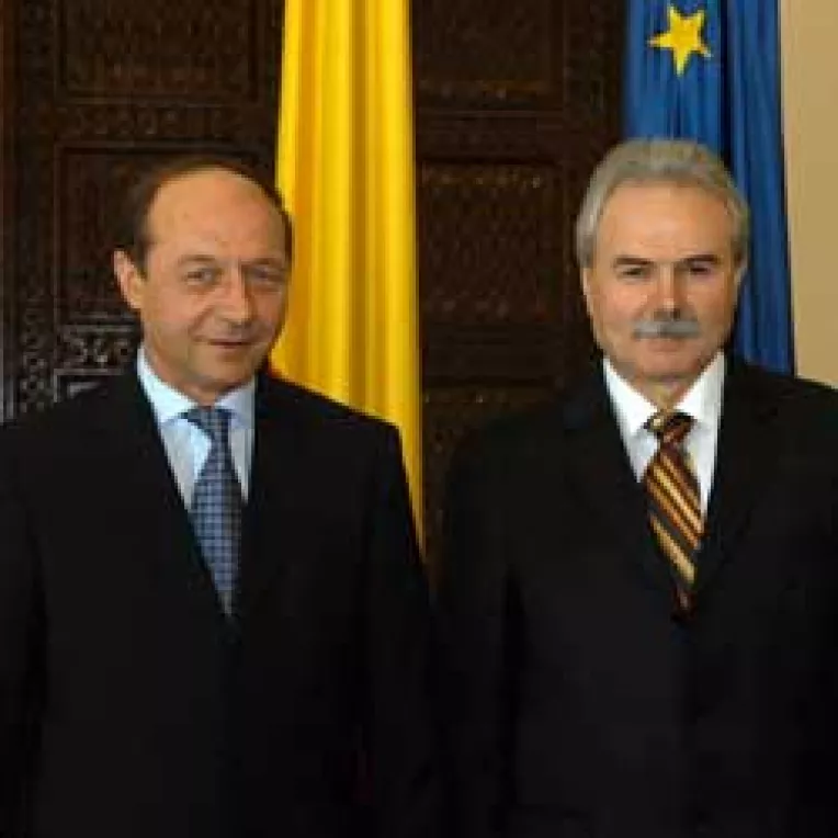 Cumatrul lui Basescu vrea sefia PD