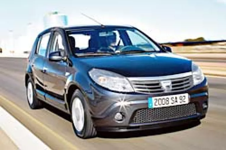 Dacia lanseaza modelul Sandero