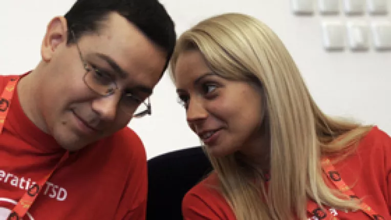 Daciana Sarbu: Va doresc sa va bucurati cu adevarat de miracolul clipelor petrecute in familie