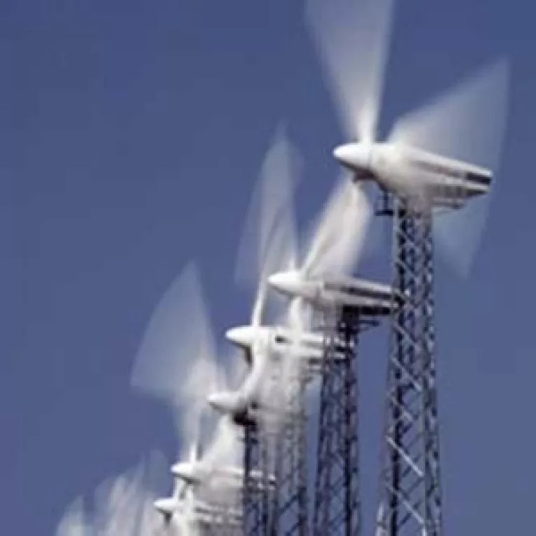 De la anul, portughezii construiesc primele turbine eoliene din Romania 
