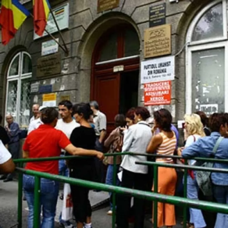 De Sarbatori, capsunarii imbogatesc Romania cu 1 miliard de euro