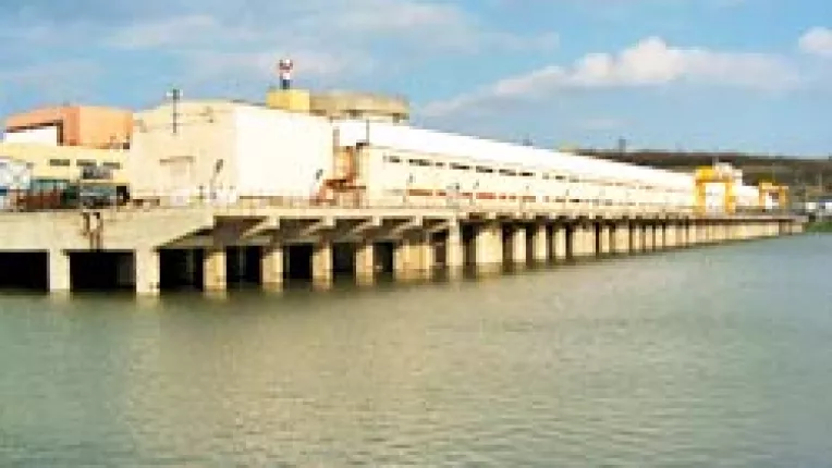 Defectiuni la Reactorul 2 al Centralei de la Cernavoda