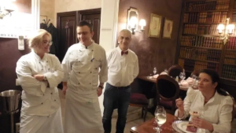 Degustare de foie gras, pe fundalul sonor al muzicii Patriciei Kaas, la restaurantul Morgan La Dud