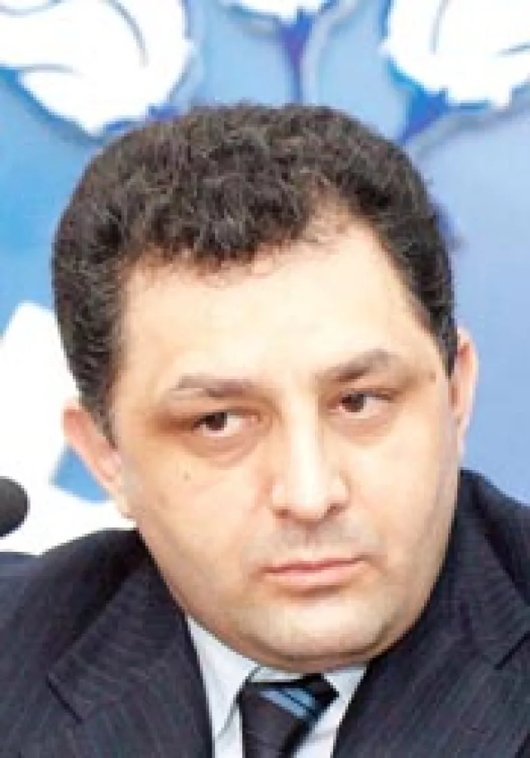 Demisii in PSD din cauza lui Vanghelie