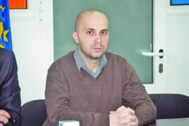 Democrat-liberalul Mihai Petre:
"Nici Geoana nu se ia in serios atunci cand spune ca vrea sa candideze"