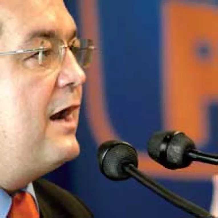 Democratii cauta alte fuziuni