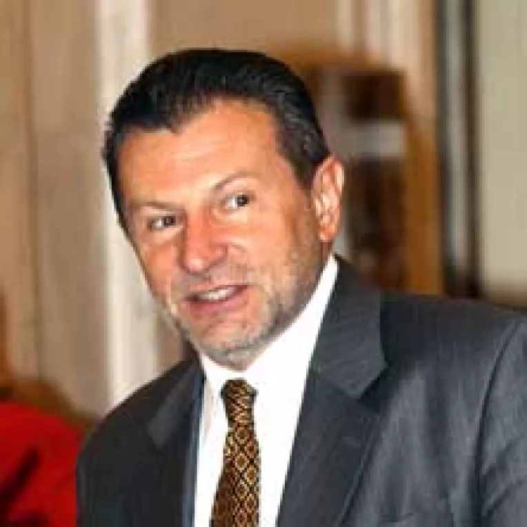 Democratii desfiinteaza initiativele lui Tariceanu