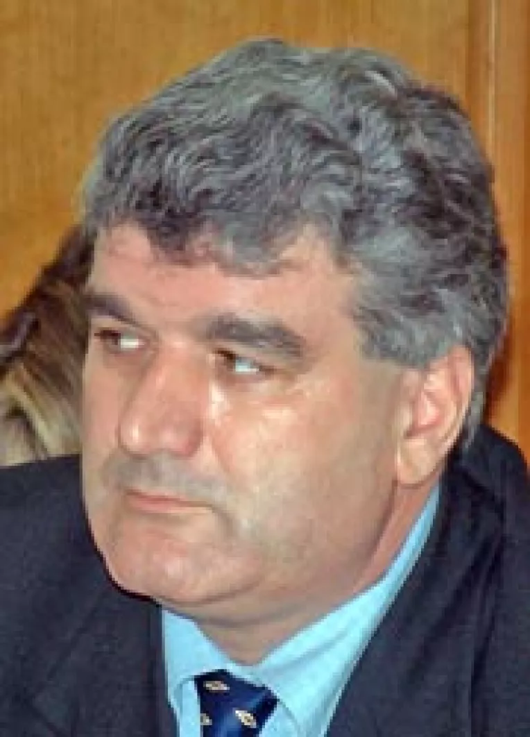 "Democratii sunt doar niste papagali care dau din gura pentru a arata ca exista"