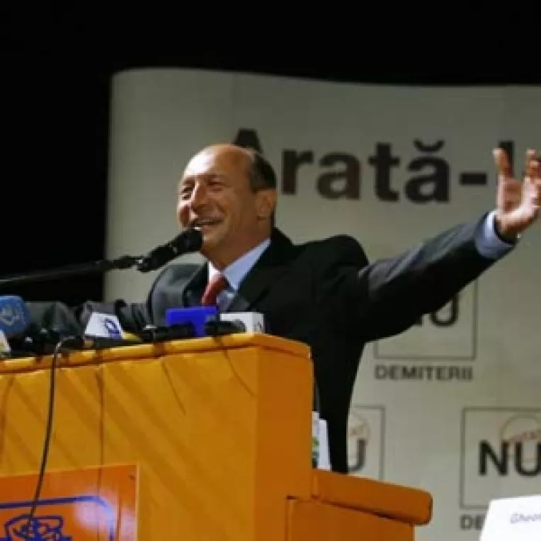 Democratii vor demisia Cabinetului Tariceanu si alegeri anticipate