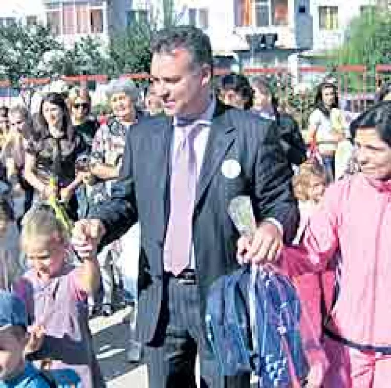 Democratul Dan Moldovan se implica in educatia micutilor din Mangalia