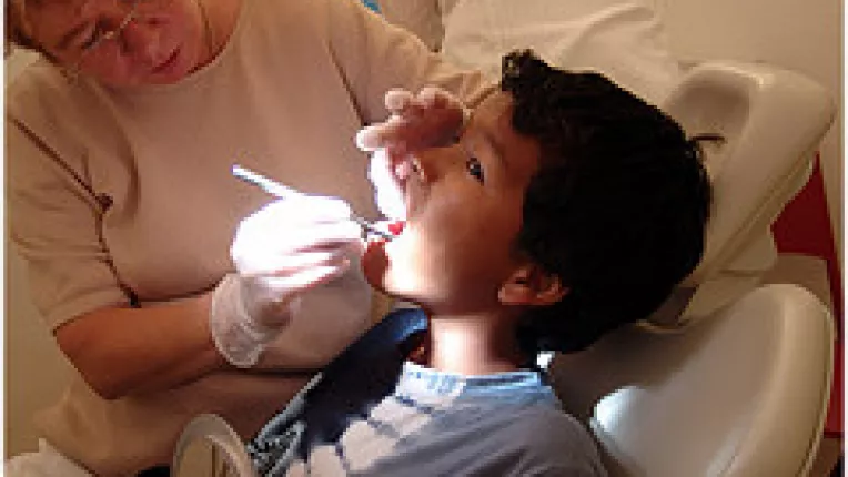 Dentistii romani se bazeaza pe clientii straini