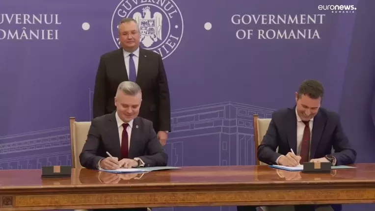 Deputatii aproba salarii mai mari la AFM, in plina greva a profesorilor