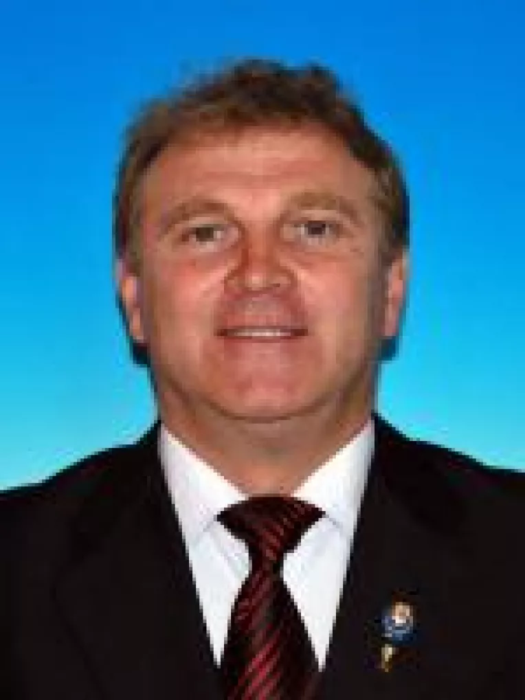 Deputatul de Alba Clement Negrut a demisionat din PDL deoarece partidul este pe o traiectorie gresita