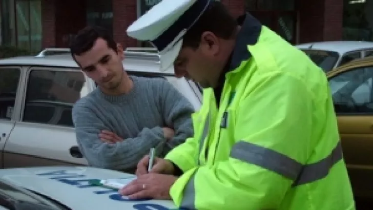 Din 2014, amenda minima va fi de 200 de lei