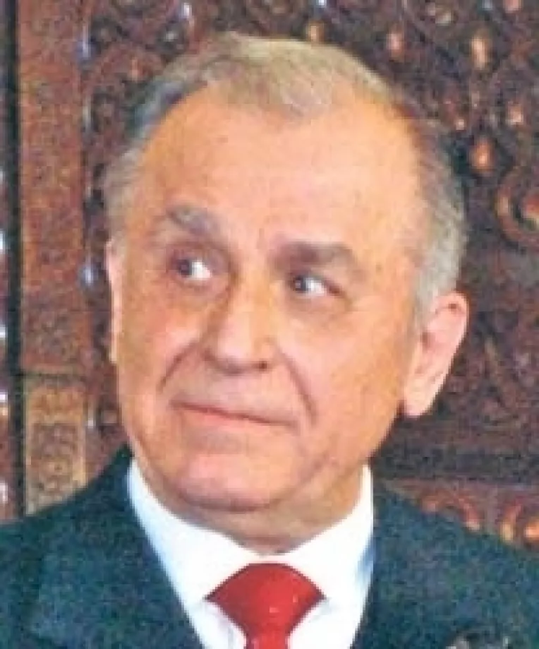 Din dragoste de mineri, Iliescu il mai tine in suspans pe Cozma