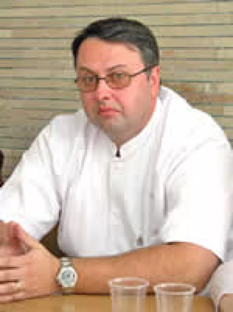 Directorul Grasa va slabi cu prezenta Spitalul Judetean