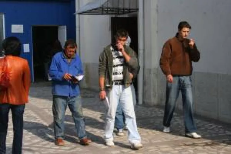 Disponibilizatii, in vizorul guvernului