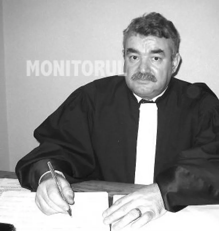  Divergente in privinta definitivatului avocatilor