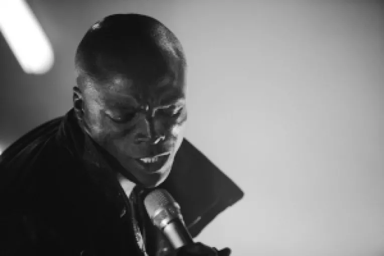 Doar cateva zile pana la concertul Seal

 
