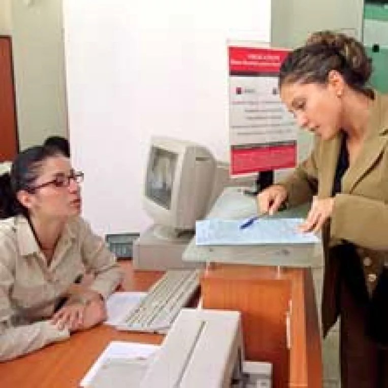 Dobanzile la creditele in lei vor scadea la circa 12% in acest an