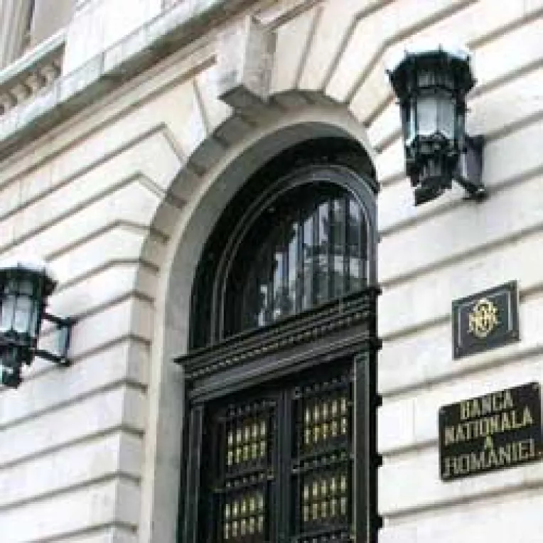 Dobanzile la creditele si depozitele bancare vor scadea