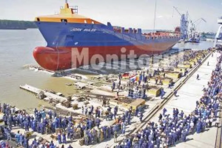 Doua lansari si o inaugurare